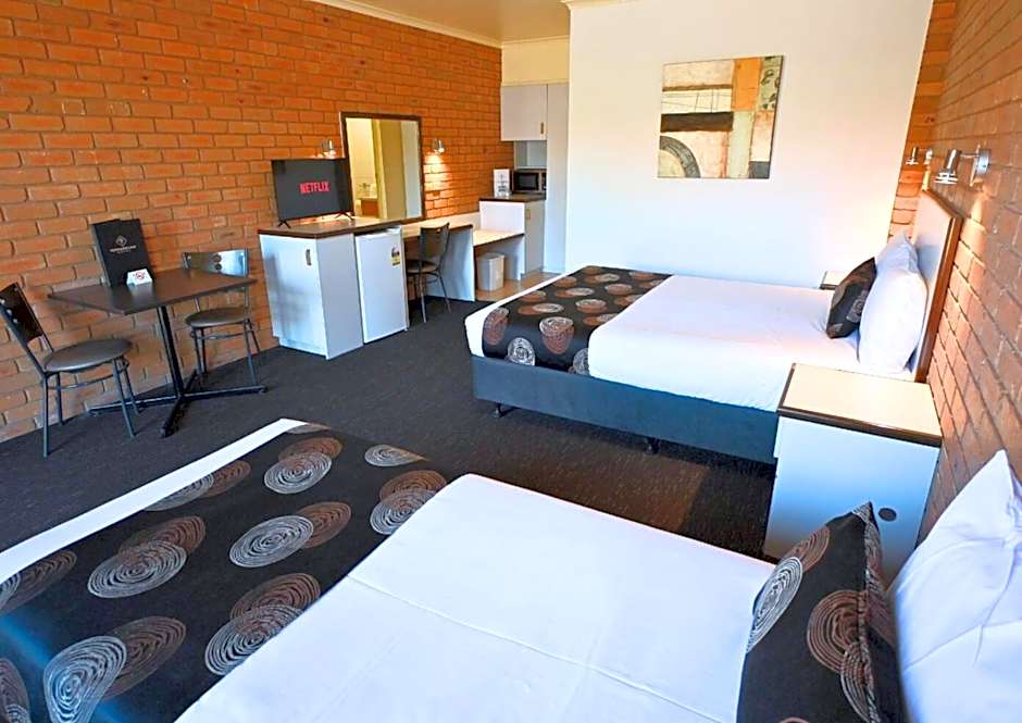 Peppermill Inn Motel