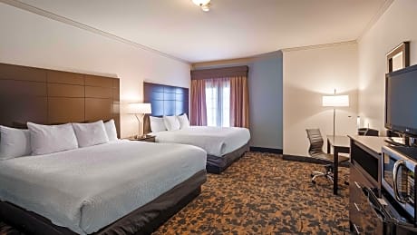 2 KING BEDS,NSMK,MICROWAVE,REFRIGERATOR,HI SPEED NET,FULL BREAKFAST