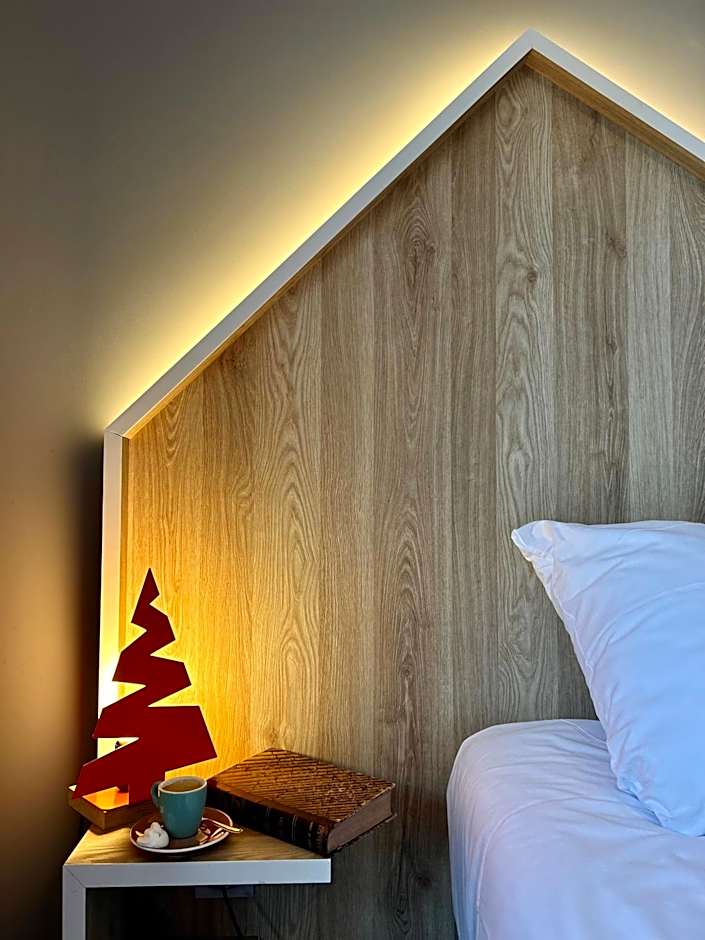 Base Camp Lodge Hotels