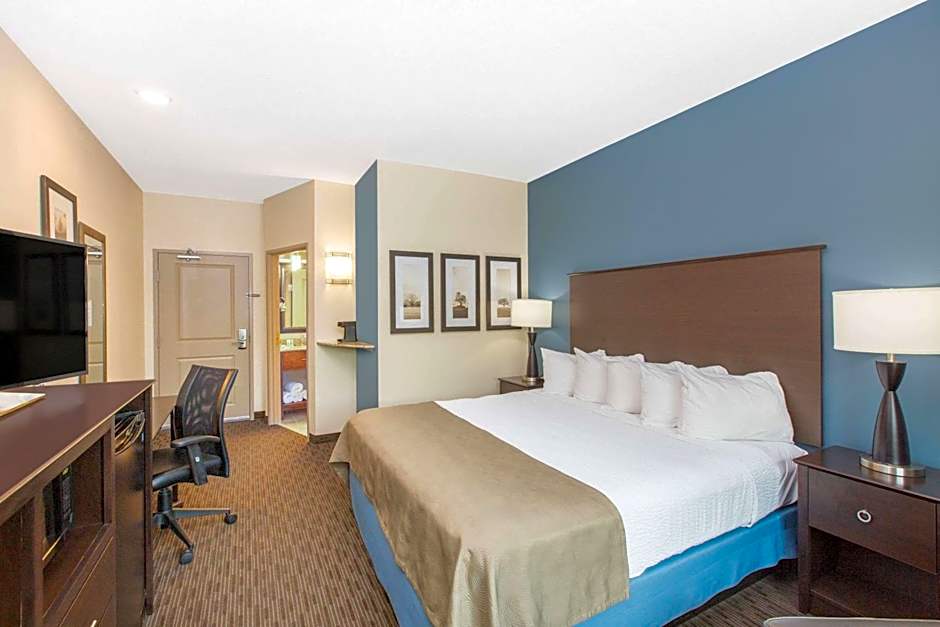 AmericInn by Wyndham Humboldt
