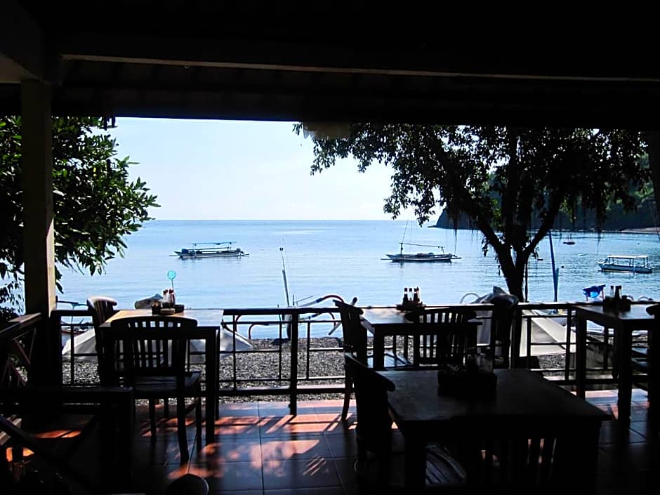 Galang Kangin Bungalows