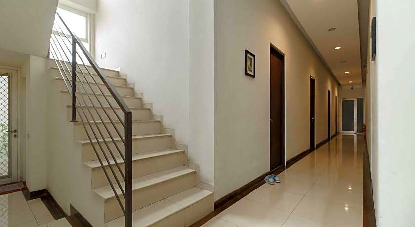 Avalon Karawaci Mitra RedDoorz