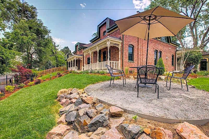 The Curtis Park Club
