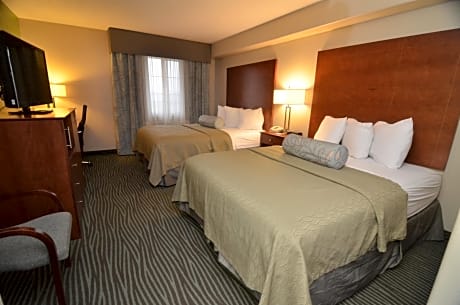 Deluxe Queen Room with Two Queen Beds - Non-Smoking
