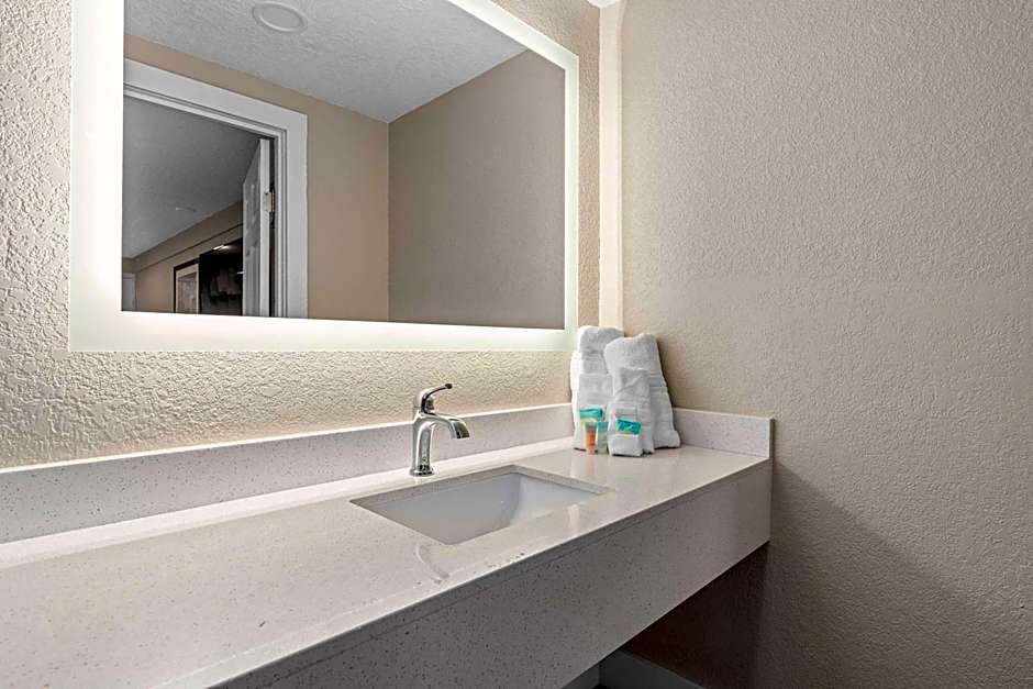 Travelodge by Wyndham Kissimmee Orlando