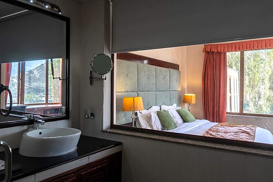 Hotel Spic N Span