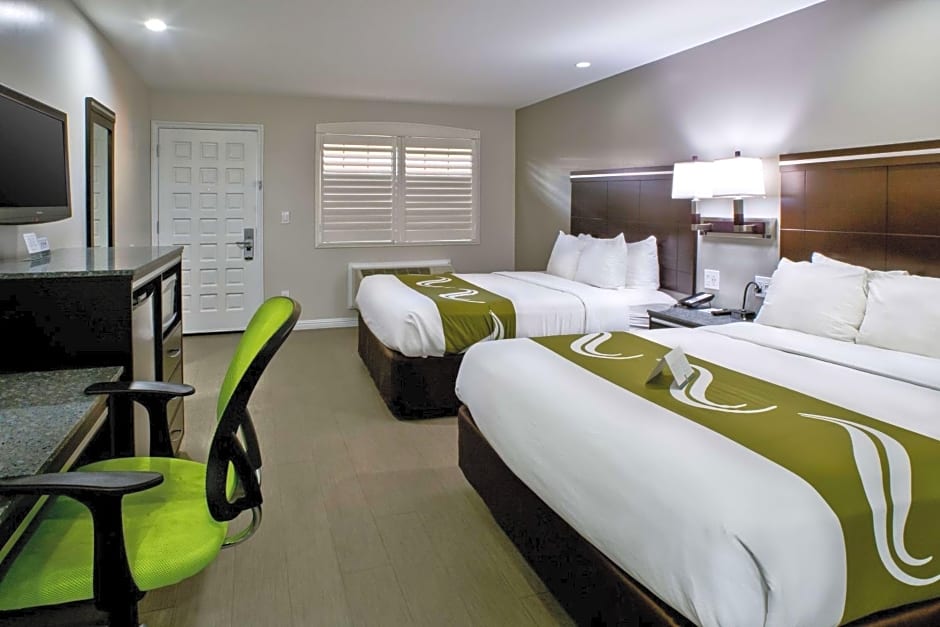 Bay Area Inn & Suites