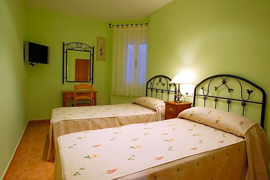 APARTAMENTOS HOTEL 77