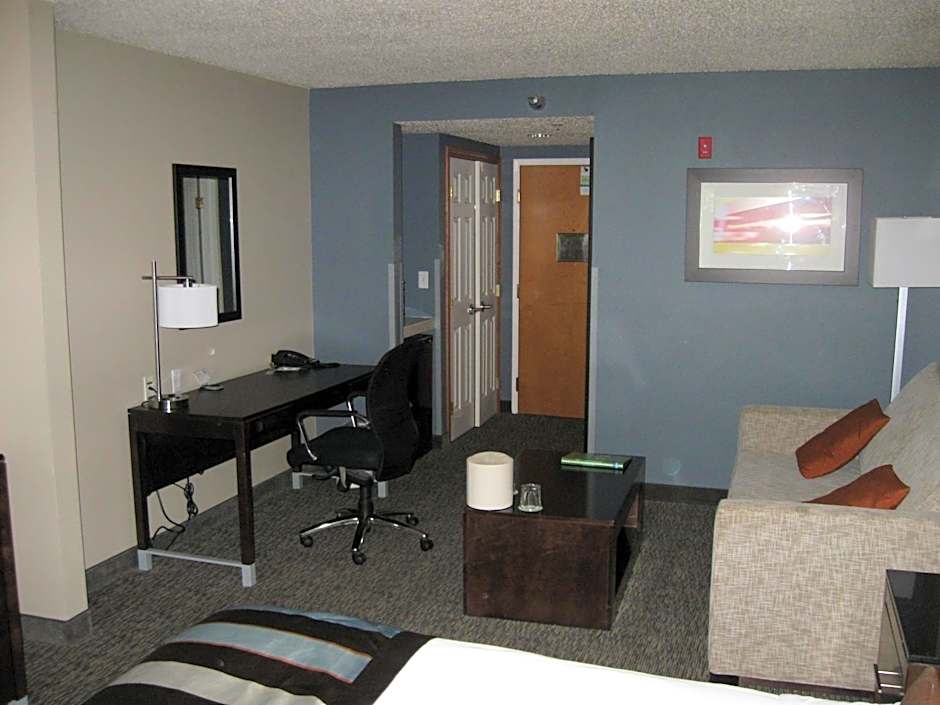 Wingate By Wyndham Fargo