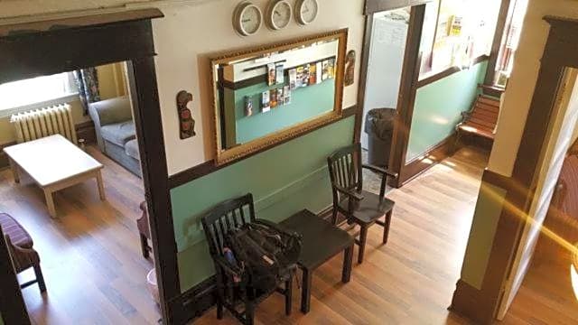 Main St Hostel