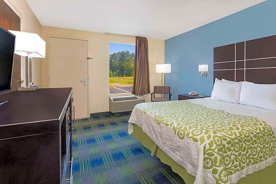 Days Inn by Wyndham Newberry