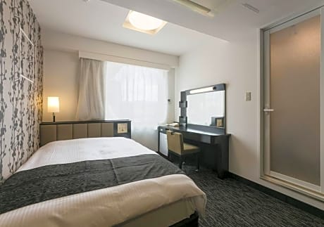 Single Room - Non-Smoking
