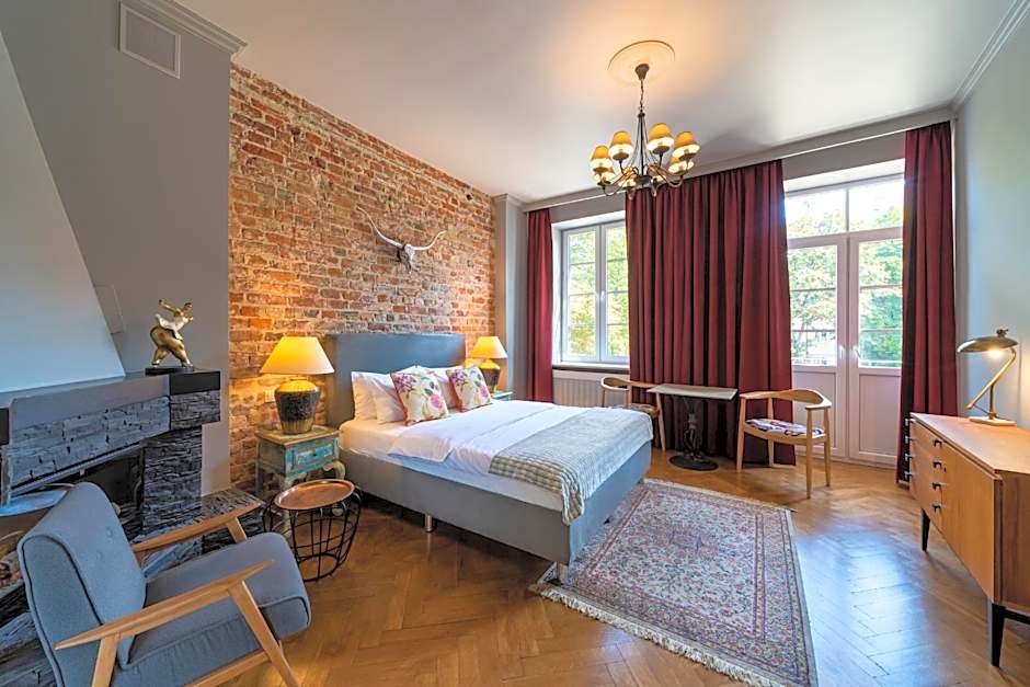 SLEEPWELL NOWY ŚWIAT - entrance from Ordynacka 14St, through the courtyard