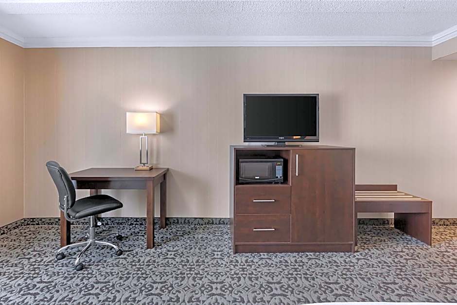 Quality Inn & Conference Centre