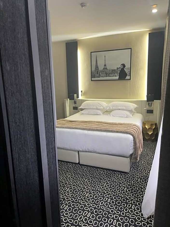 Hotel Elysees Paris