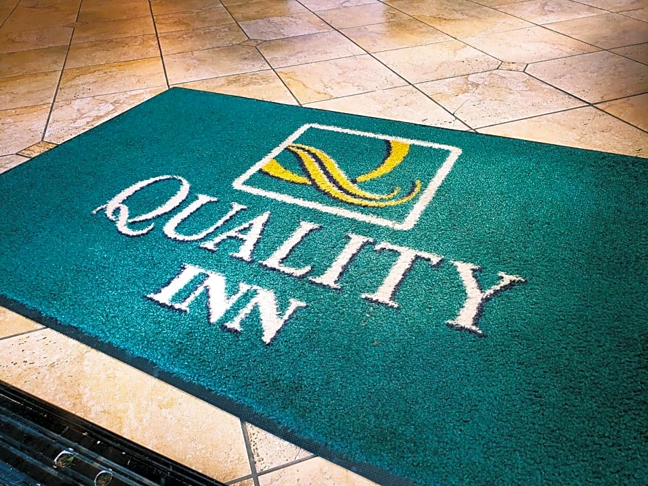 Quality Inn & Suites