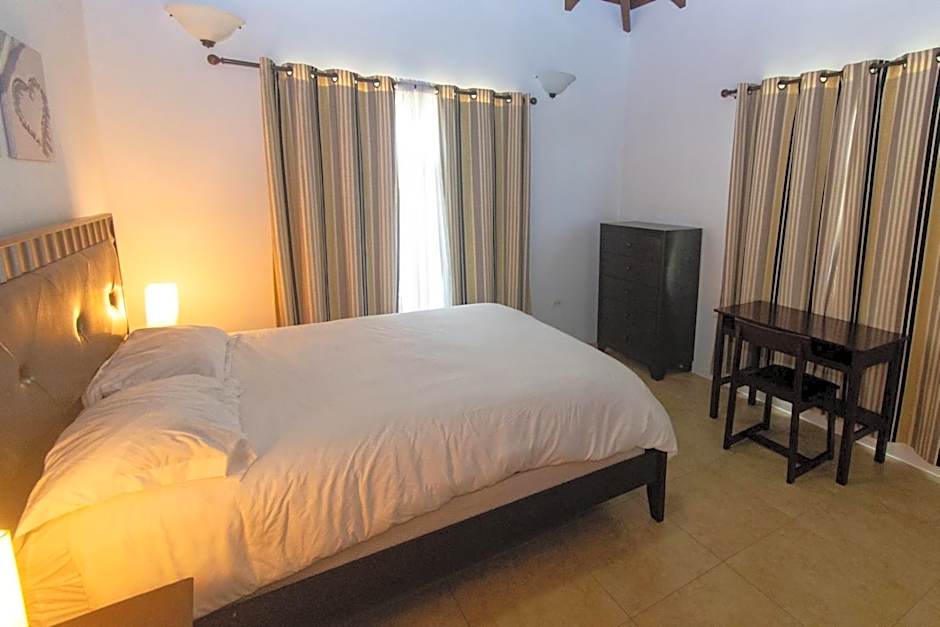 Lord Nelson Hotel & Residences