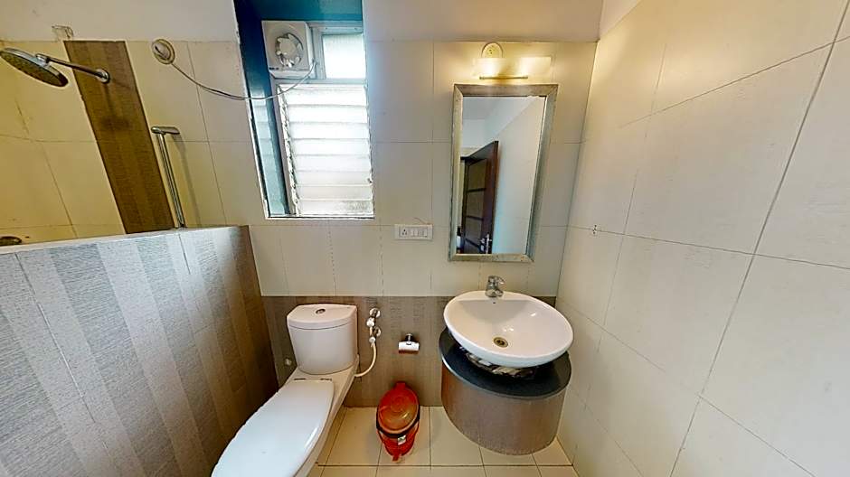 The Golden Suites & Spa Calangute Hotel