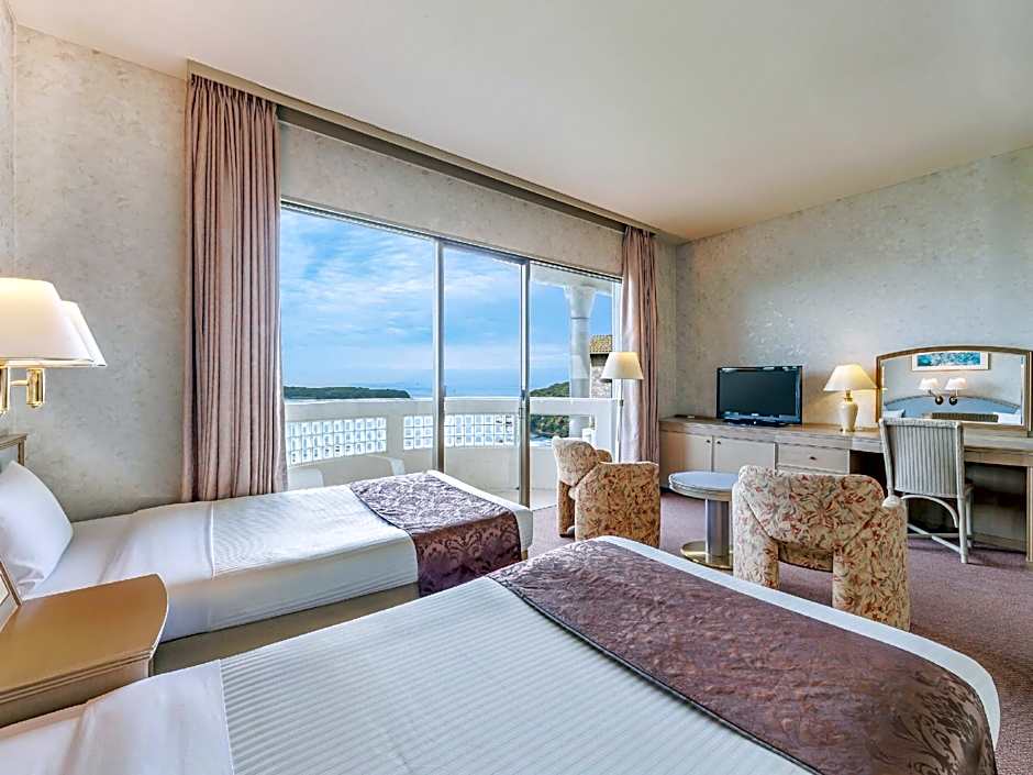 Photo 1 of 4 of Standard, Ocean View