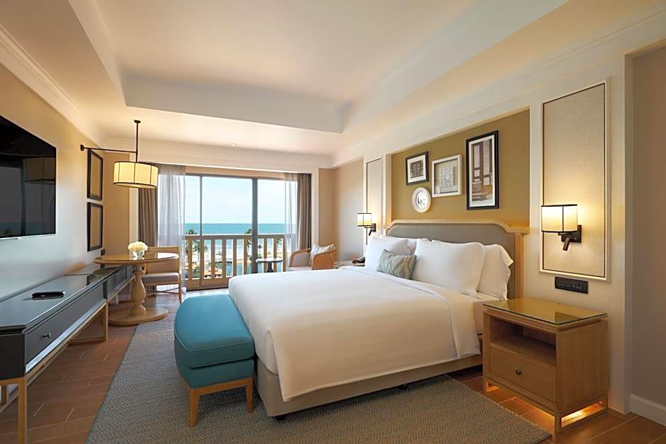 Photo 1 of 7 of Club Ocean 1 King Bed Suite