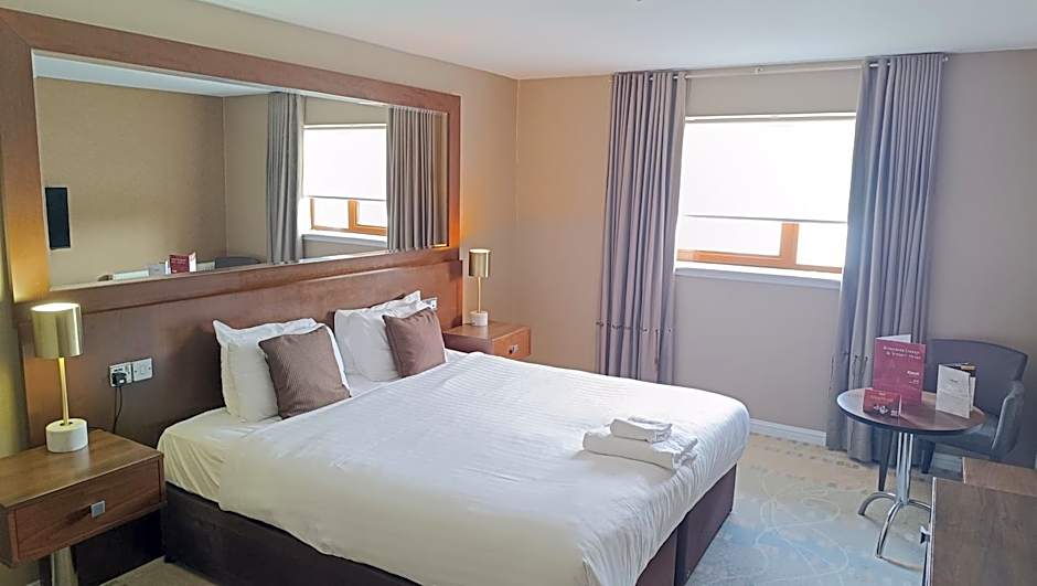 Alona Hotel