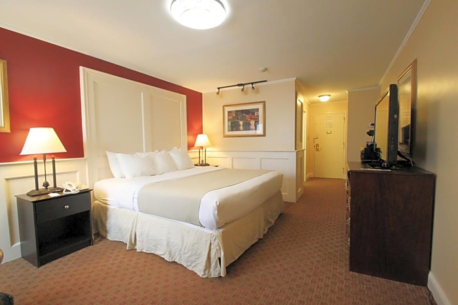 Fireside Inn & Suites Portland
