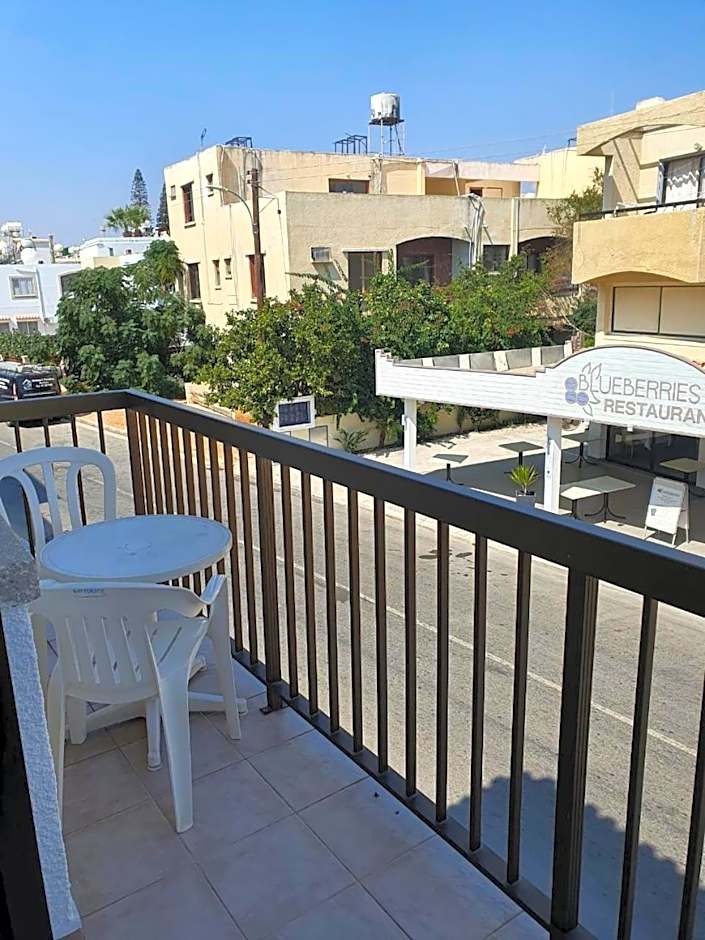 Sea CleoNapa Mandali