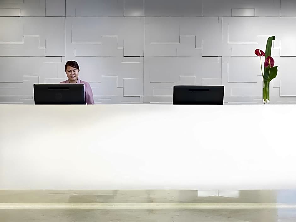 Sama-Sama Express KLIA Terminal 2 - Airside Transit Hotel