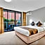 Carlton Lygon Lodge Studio Apartments