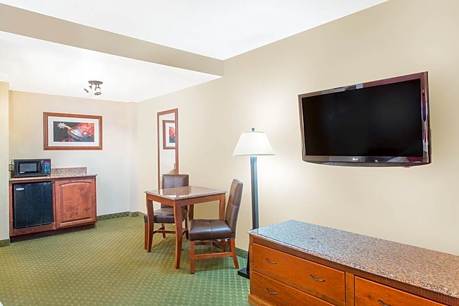 Ramada by Wyndham Elko Hotel at Stockmen's Casino