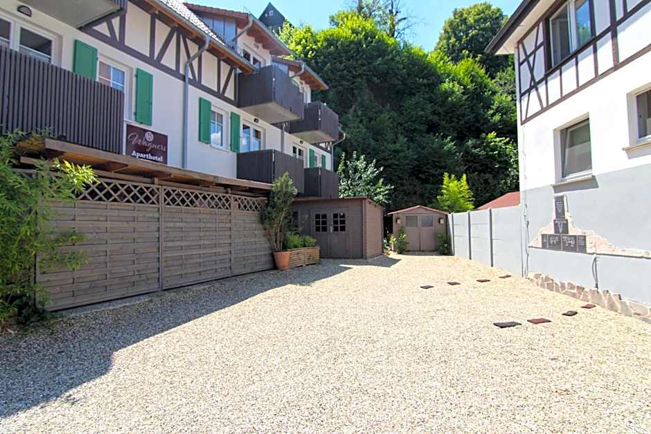 SCHUSTERjunge Aparthotel I Zentral I Studio Apartments I Küche & Bad I Parkplatz