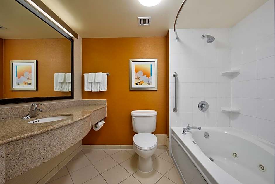 Fairfield Inn & Suites by Marriott Toronto Airport