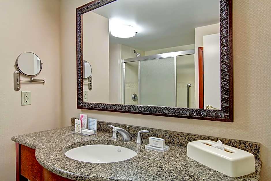 Hampton Inn By Hilton & Suites Guelph, Ontario, Canada