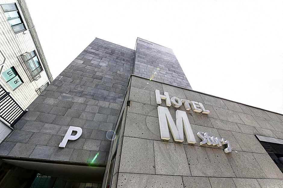 Hotel M story