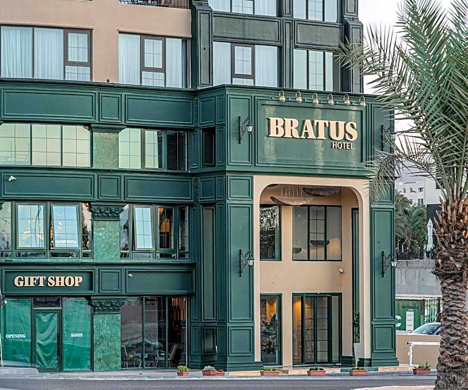 Bratus Hotel