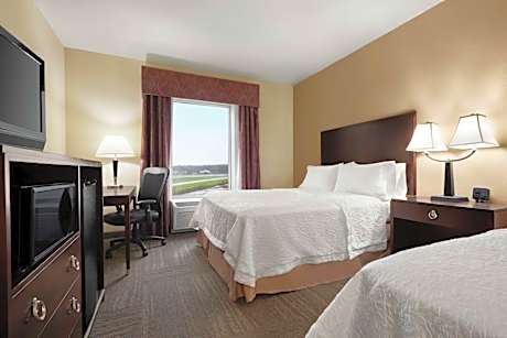 2 Queen Beds Nonsmoking