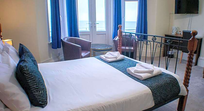 OYO Shanklin Beach Hotel