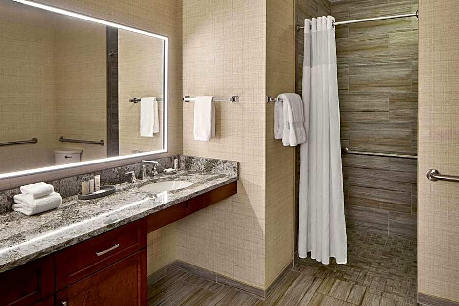 Montgomery Marriott Prattville Hotel & Conference Center at Capitol Hill