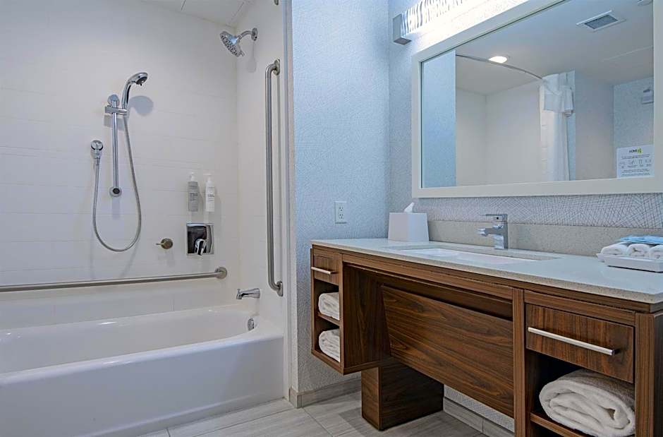 Home2 Suites By Hilton West Edmonton