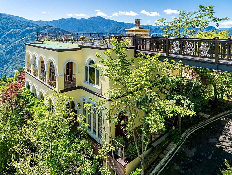 Egmont Mountain House