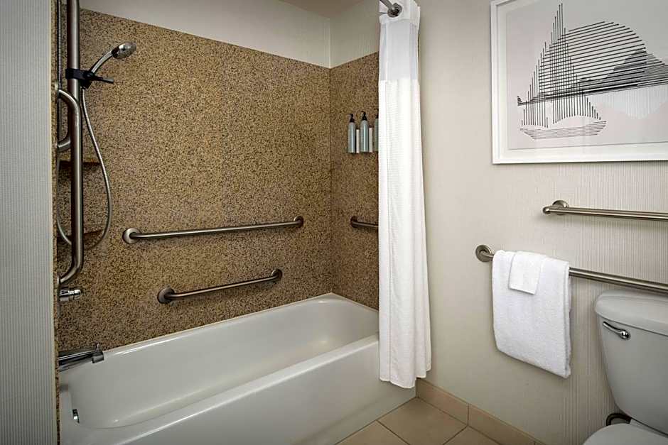 Courtyard by Marriott Seattle Kirkland