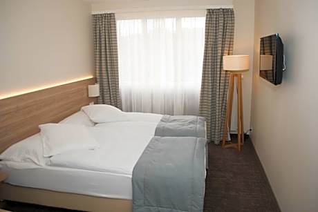 Classic Twin Room