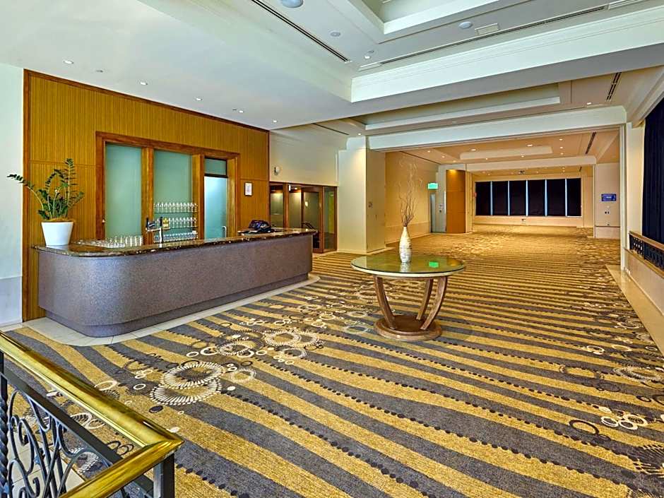 Pullman Reef Hotel Casino