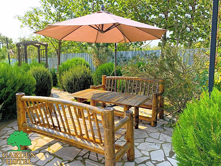 Garden Hotel