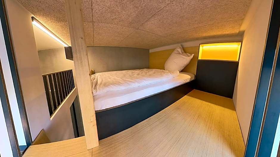 Foto 1 dari 11 — Special Double Room