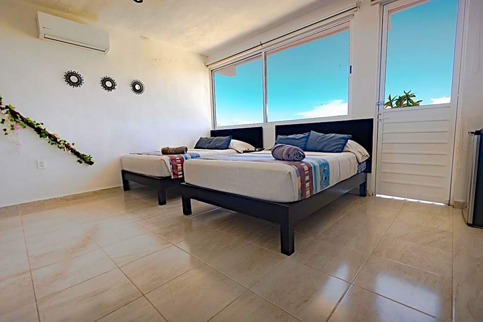 Puerto Morelos Hotel Las Palmas - Near the beach