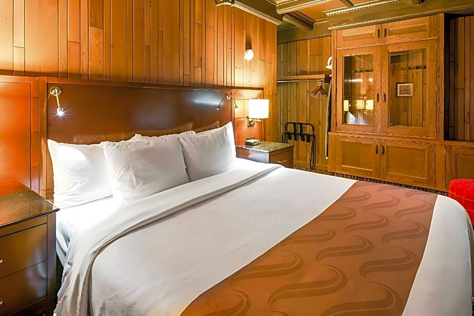 Quality Inn & Suites