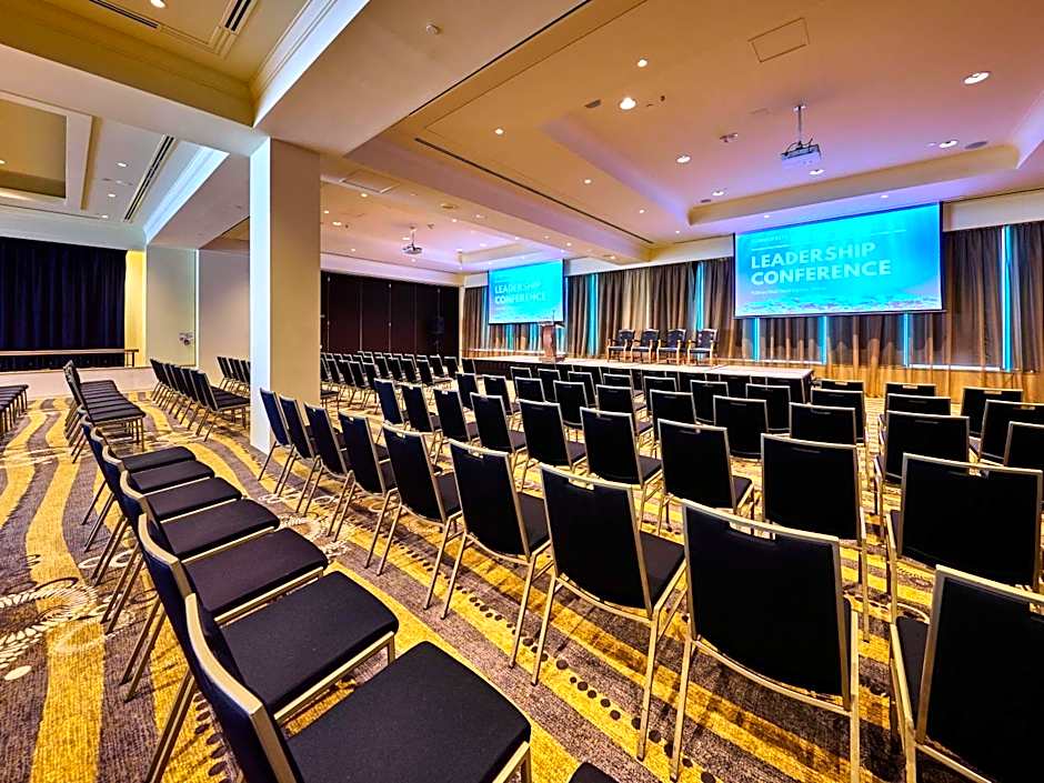 Pullman Reef Hotel Casino
