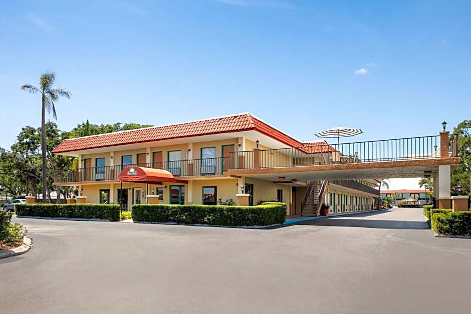 Days Inn by Wyndham Clearwater/Central