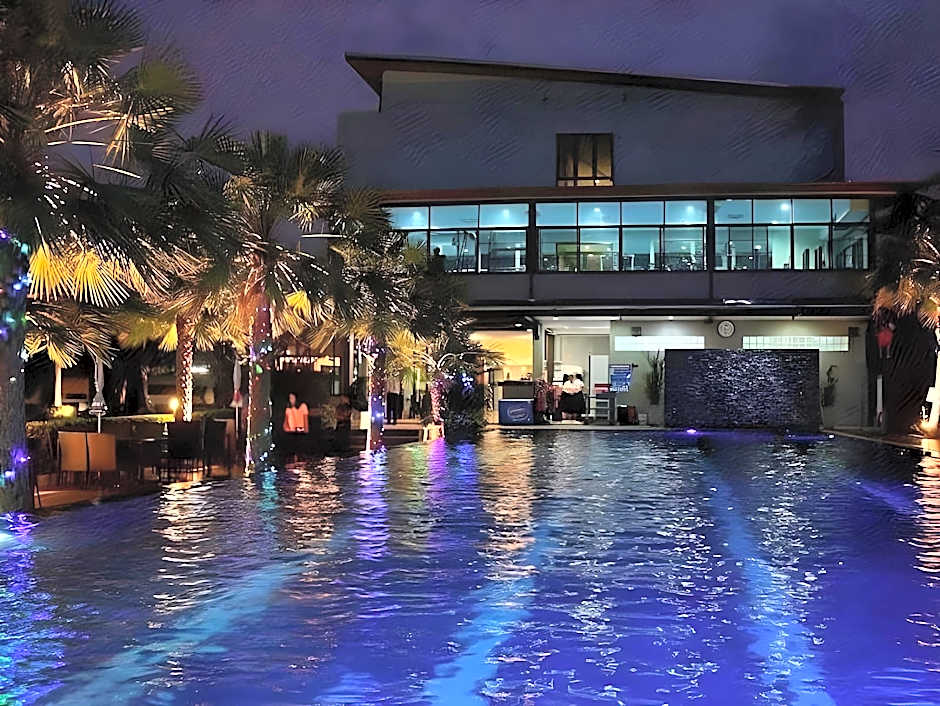 Ray Hotel